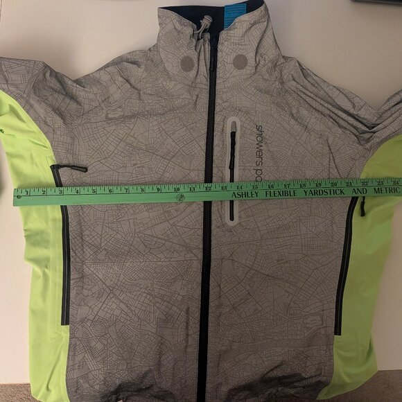 Showers Pass Elite Cycling Rain Jacket Reflective - Men M EUC - Picture 4 of 13